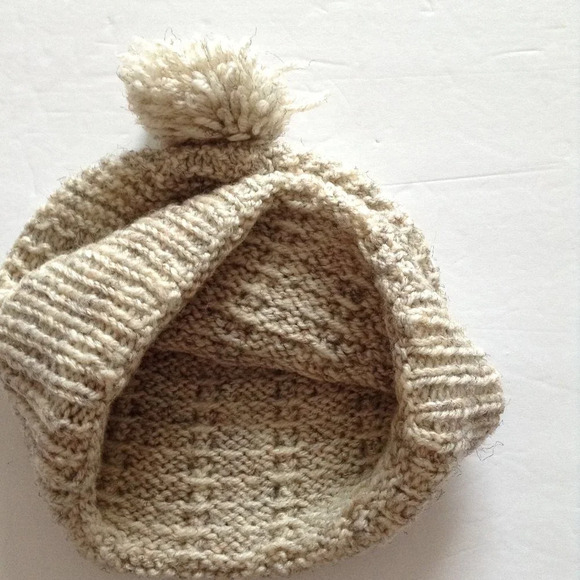 Pom-Pom Hat One Size Cream Winter - Picture 3 of 3